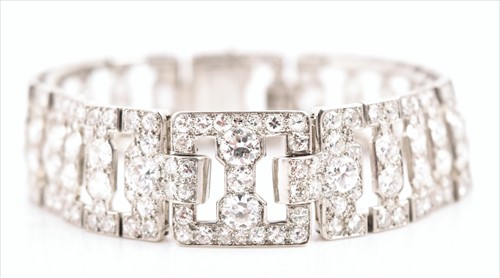 Lot 590 - Cartier, London. An Art Deco diamond bracelet...