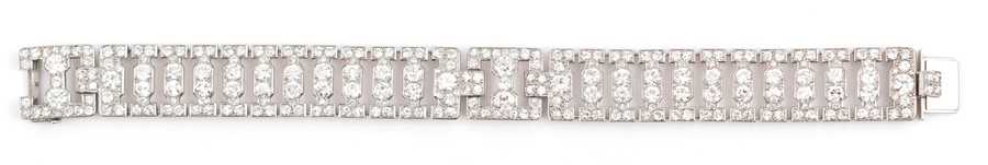 Lot 590 - Cartier, London. An Art Deco diamond bracelet...