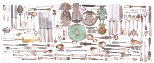 Lot 424 - A large quantity ofÂ Continental silver, white...