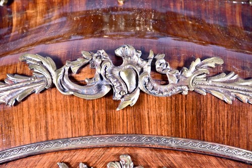Lot 12 - A large Louis XV style serpentine front...