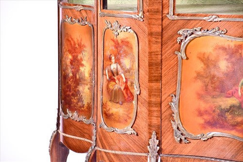 Lot 12 - A large Louis XV style serpentine front...