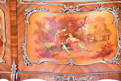 Lot 12 - A large Louis XV style serpentine front...