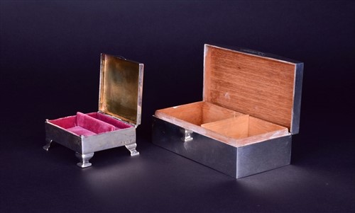 Lot 396 - A George V silver cigarette case in the Art...