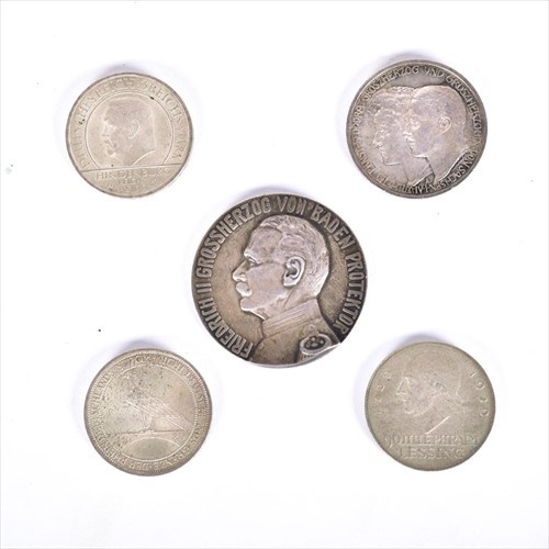 Lot 333 - A group of three coins dating from the Weimar...