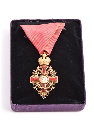 Lot 319 - An early 20th century Austrian Military Cross...