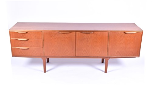 Lot 40 - A 20th century retroÂ MacintoshÂ teak...