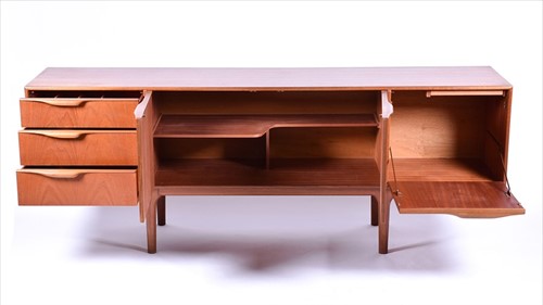 Lot 40 - A 20th century retroÂ MacintoshÂ teak...