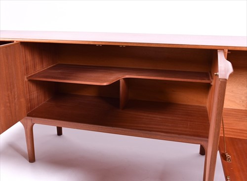 Lot 40 - A 20th century retroÂ MacintoshÂ teak...