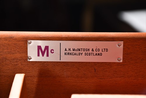 Lot 40 - A 20th century retroÂ MacintoshÂ teak...