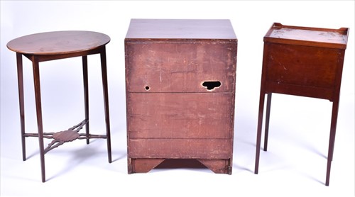 Lot 15 - A George III mahogany commode with twin...