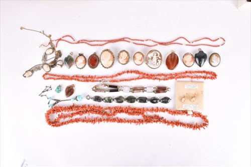 Lot 556 - A group of coral and agate jewellery including...