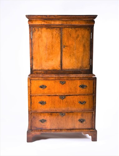 Lot 83 - A William & Mary period mahogany and walnut...