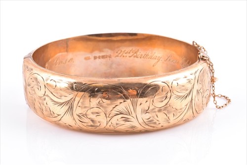 Lot 644 - An early to mid 20th century 9ct yellow gold...