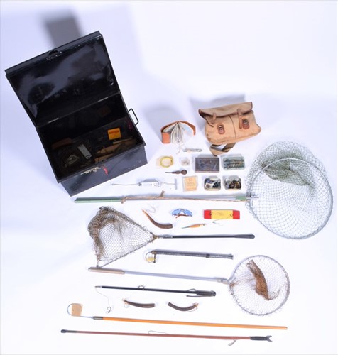 Lot 305 - A collection of mid-20th century fishing...