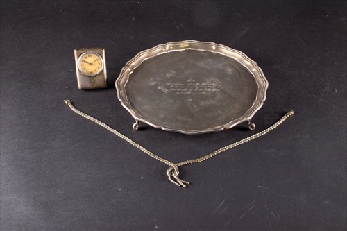Lot 357 - A late 20th century silver salverÂ  Birmingham...
