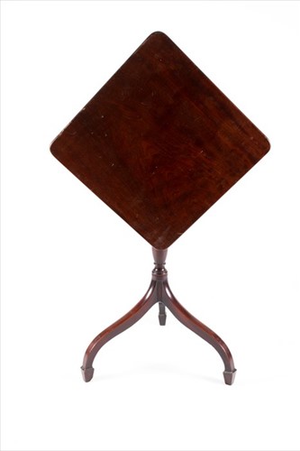 Lot 91 - A 19th century mahogany tilt top occasional...