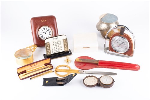 Lot 240 - A group of miscellaneous collectables to...