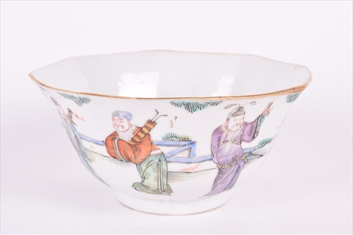 Lot 197 - A 18th century Chinese bowl with painted reign...