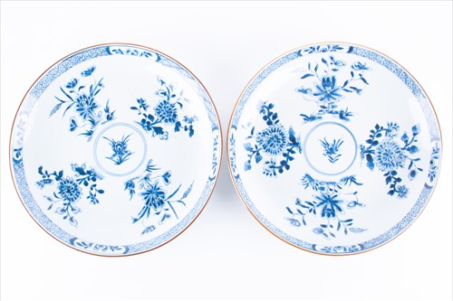 Lot 174 - A pair of Kangxi blue and white porcelain...