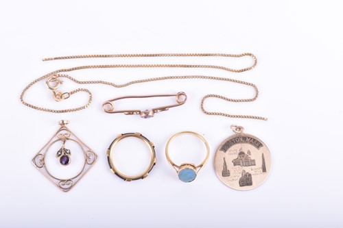 Lot 653 - An Edwardian seed pearl and amethyst pendant,...