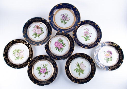 Lot 239 - A 19th century Paris porcelain part dessert...