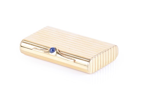 Lot 434 - Kutchinsky. An 18ct yellow gold pill box of...