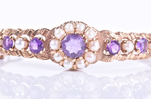 Lot 150 - An early 20th century 9ct yellow gold,...