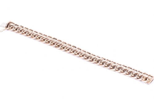 Lot 347 - A 9ct yellow gold fancy flattened link...