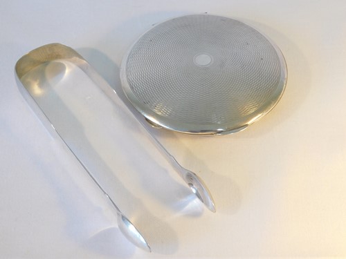 Lot 442 - A pair of Geo III silver sugar tongs,...