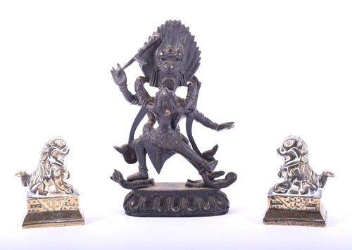 Lot 211 - A pair of miniature bronze Fo dogs, 19th...