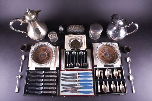 Lot 608 - A quantity of silver and silver plate,...