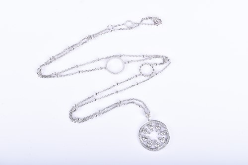 Lot 801 - Boodles. An 18ct white gold and diamond...