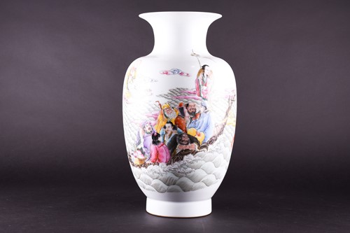 Lot 121 - A Chinese vase depicting the eight immortals,...