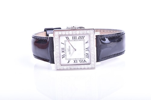 Lot 521 - An Aqua Marin dress watch, with square...