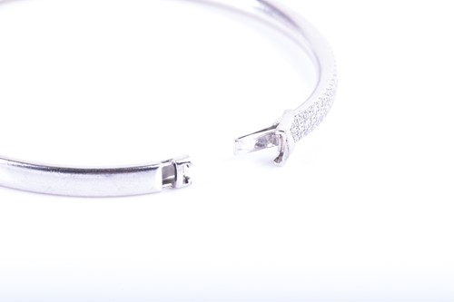 Lot 863 - Tiffany & Co. An 18ct white gold and diamond...