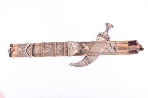 Lot 154 - A 19th-century Yemeni Jambiya dagger, the...