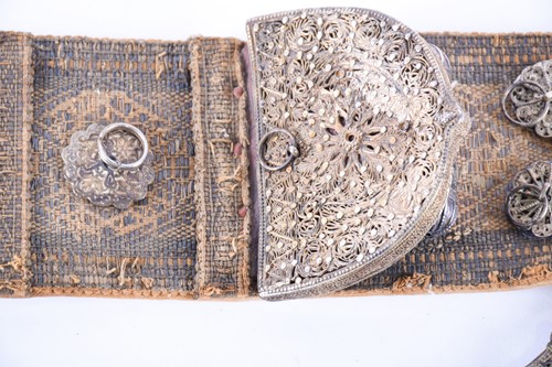 Lot 154 - A 19th-century Yemeni Jambiya dagger, the...