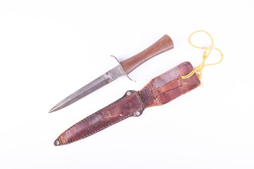 Lot 360 - A rare WW2 commando fighting knife by Cogswell...