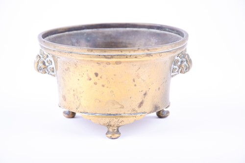 Lot 178 - A Chinese bronze censor, 17th/18th century, of...