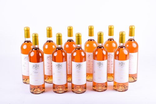 Lot 381 - A part case (11 bottles) of 2009 Chateau...