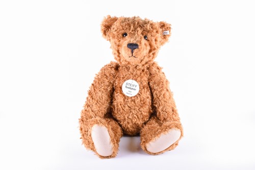 Lot 94 - A large limited edition Steiff 1906 Replica...
