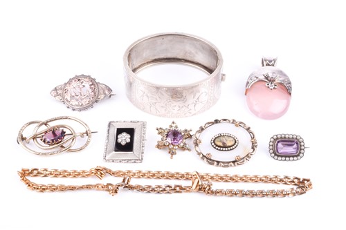 Lot 592 - A late 19th / early 20th century white metal...