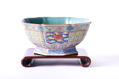 Lot 216 - A Chinese porcelain octagonal bowl, late 19th...