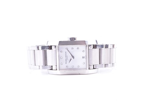 Lot 346 - A Baume & Mercier stainless steel ladies...