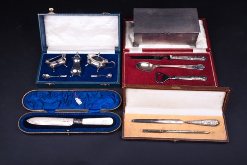 Lot 93 - An engine turned silver desk cigarette box,...