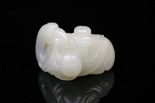 Lot 257 - A Chinese celadon jade crane, 18th century, a...