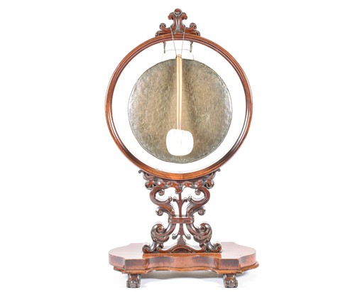Lot 175 - A Victorian carved mahogany dinner gong, circa...