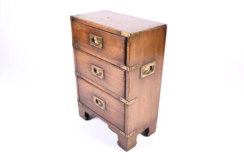 Lot 155 - A small late 19th or early 20th century...
