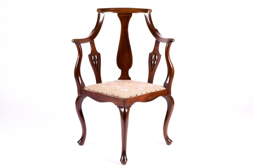 Lot 161 - An Edwardian mahogany and boxwood strung...