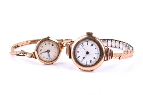 Lot 213 - An early 20th century ladies 9ct yellow gold...